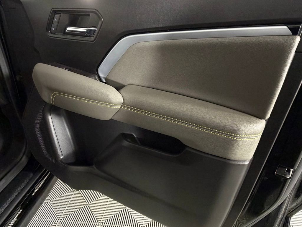 Used 2023 Chevrolet Colorado ZR2 w/ ZR2 Convenience Package III image 32