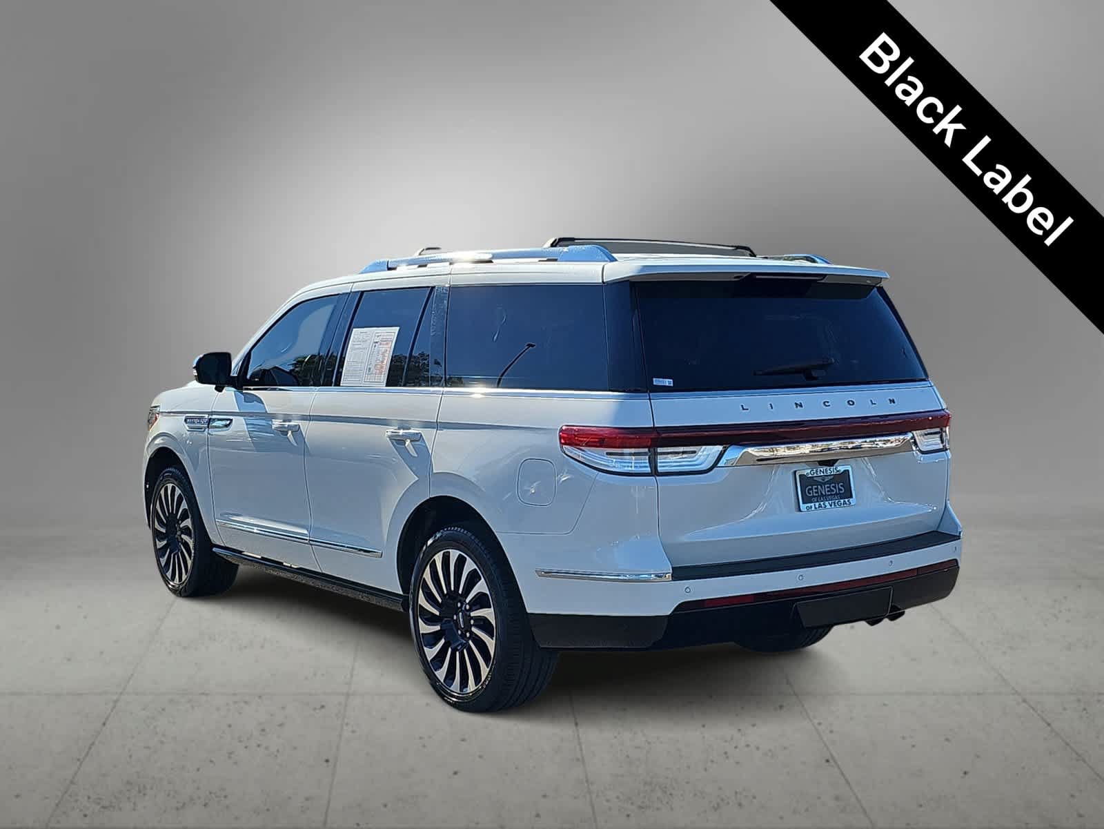 Used 2024 Lincoln Navigator Black Label AWD/4WD image 6