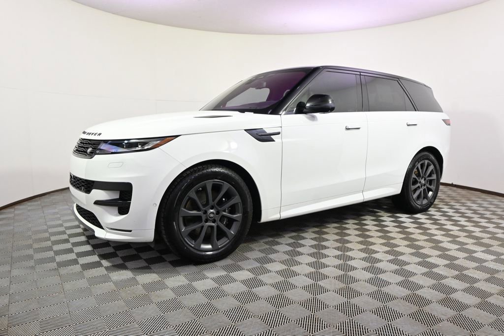Used 2023 Land Rover Range Rover Sport SE Dynamic image 2
