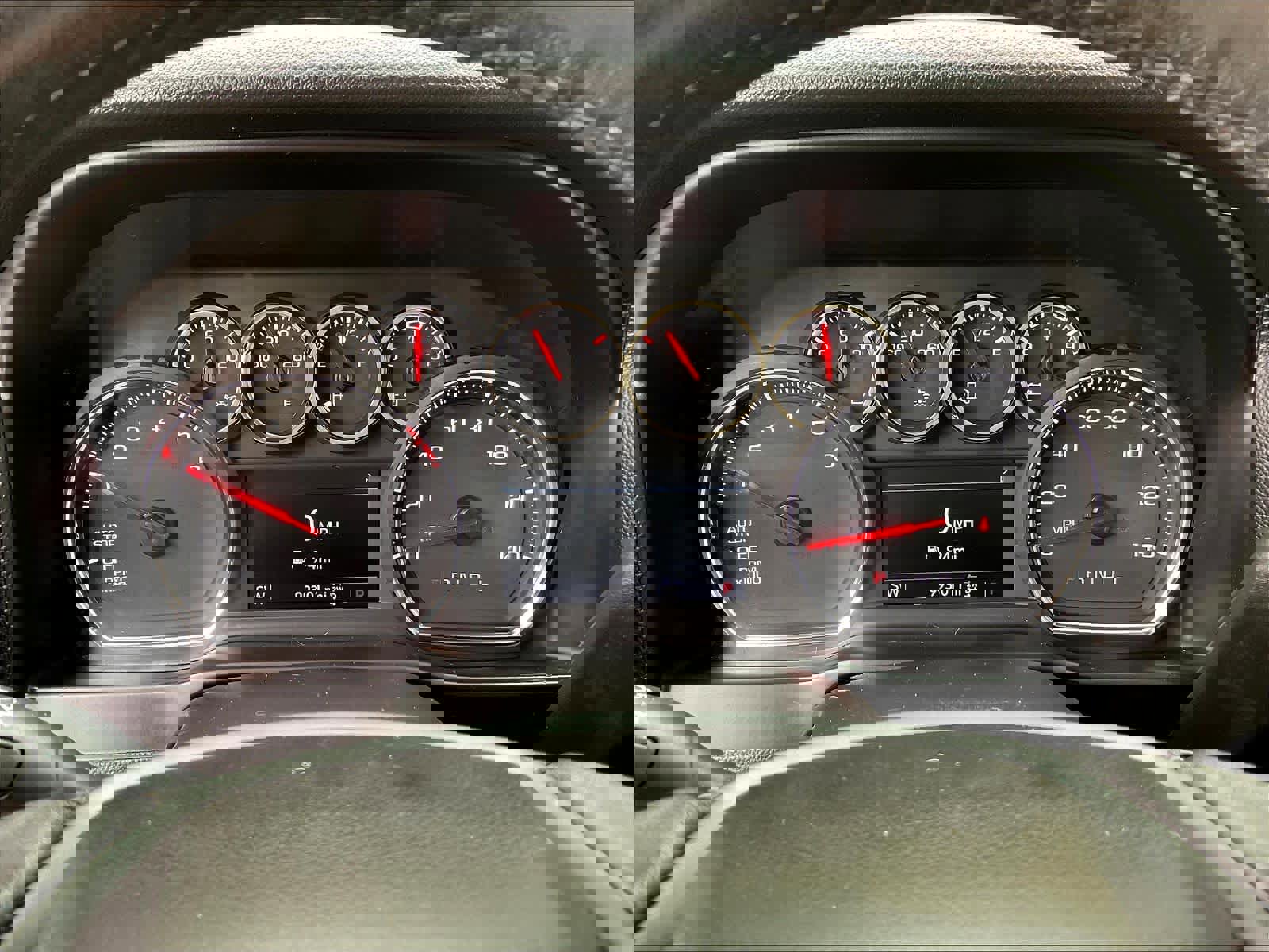 Used 2021 Chevrolet Silverado 1500 LT Trail Boss w/ Convenience Package II AWD/4WD image 24