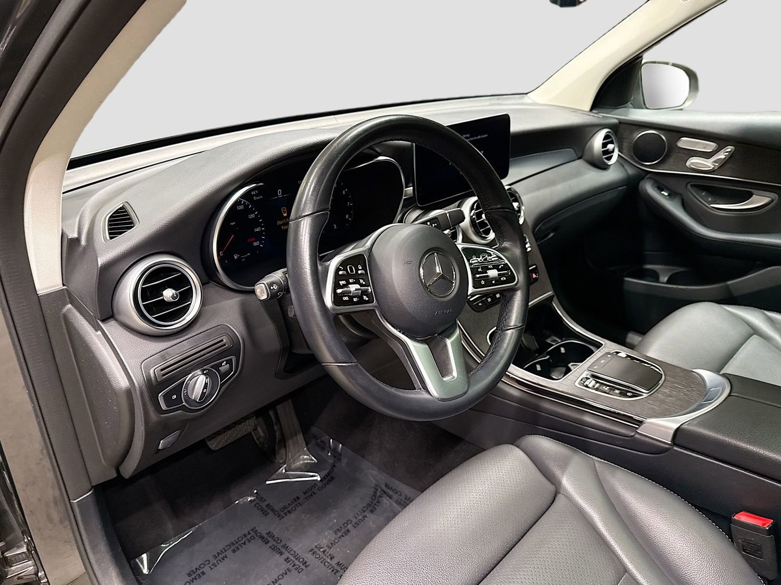 Used 2022 Mercedes-Benz GLC 300 image 9