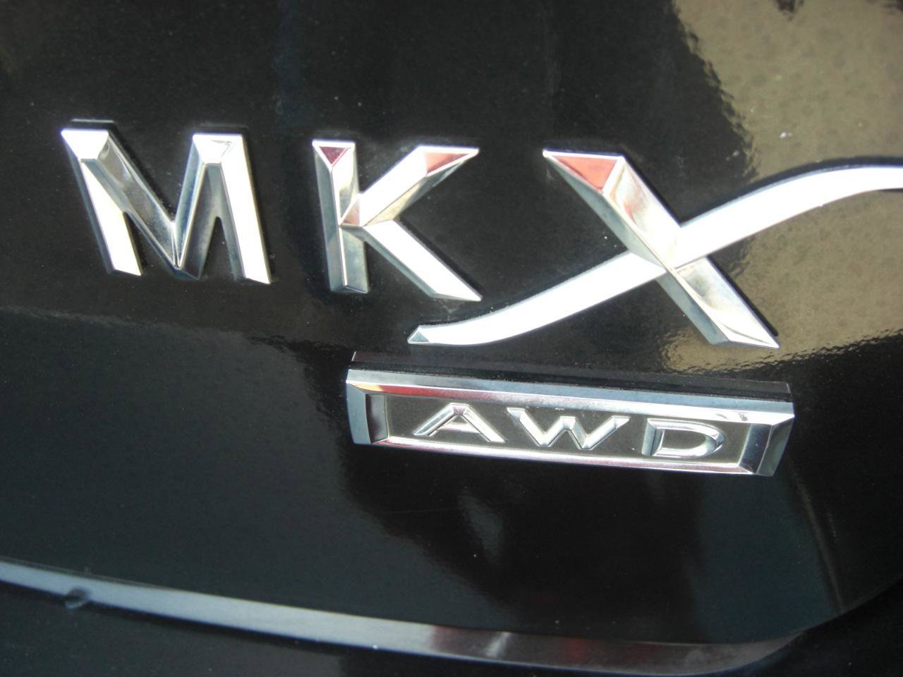 Used 2015 Lincoln MKX AWD 4dr w/ Equipment Group 102A image 13