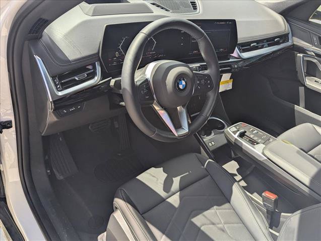 Used 2026 BMW X1 xDrive28i w/ Technology Package AWD/4WD image 3