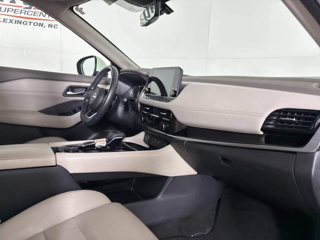 Used 2023 Nissan Rogue SL w/ SL Premium Package AWD/4WD image 33