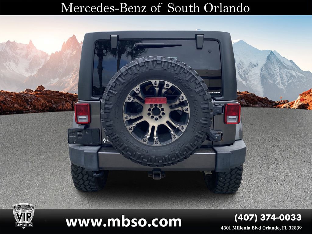 Used 2018 Jeep Wrangler Unlimited Sahara AWD/4WD image 14
