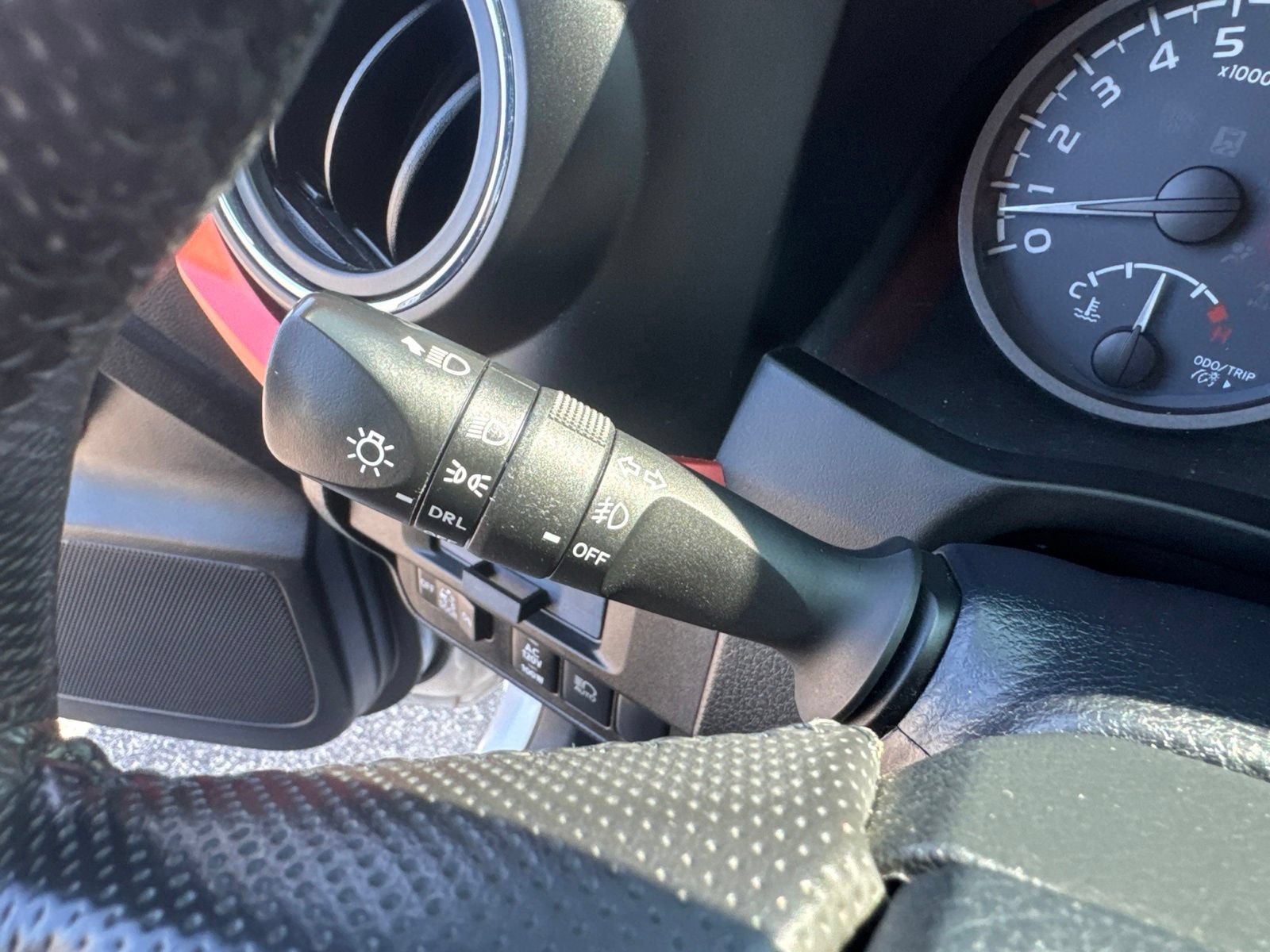 Used 2019 Toyota Tacoma TRD Sport AWD/4WD image 19
