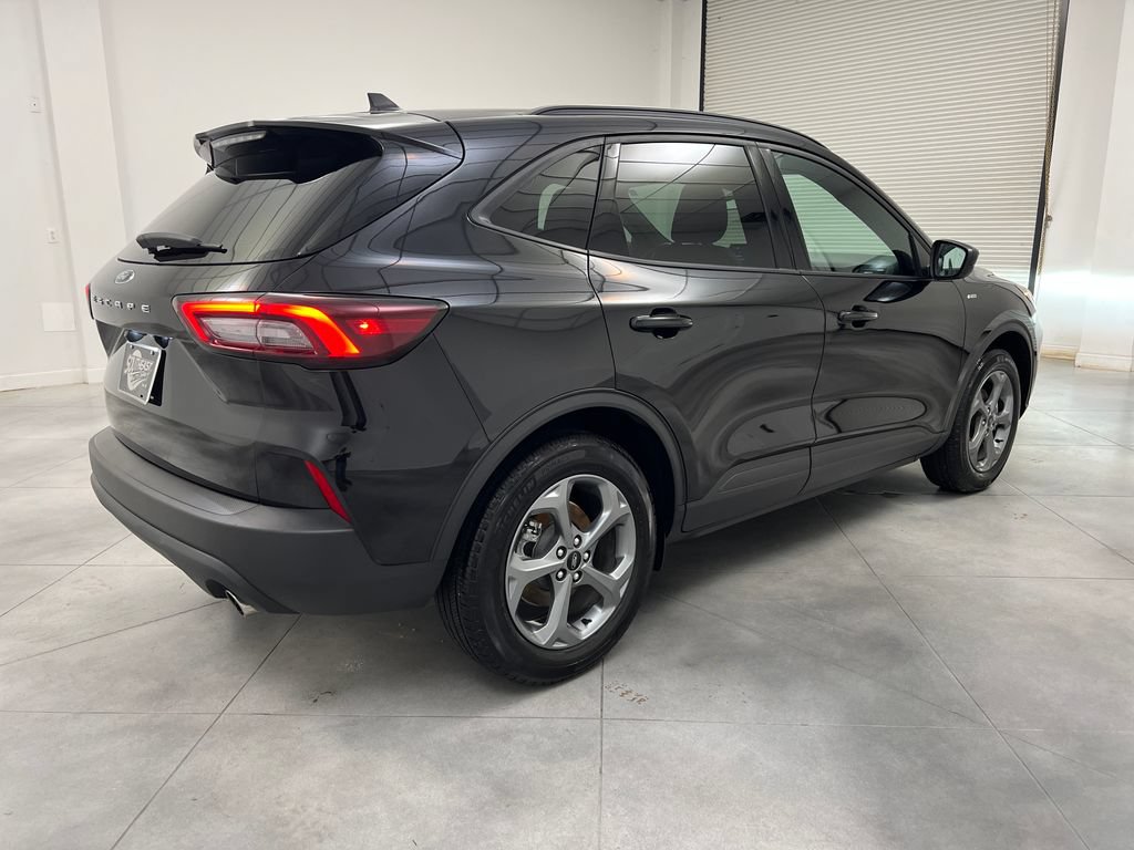 Used 2026 Ford Escape ST-Line FWD image 9