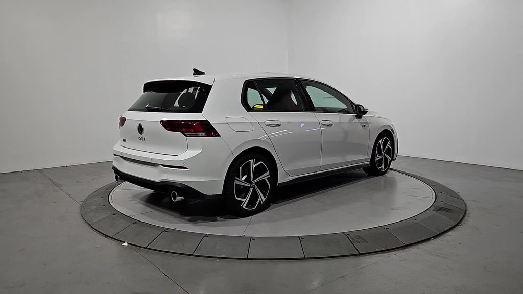 New 2026 Volkswagen GTI SE FWD image 5