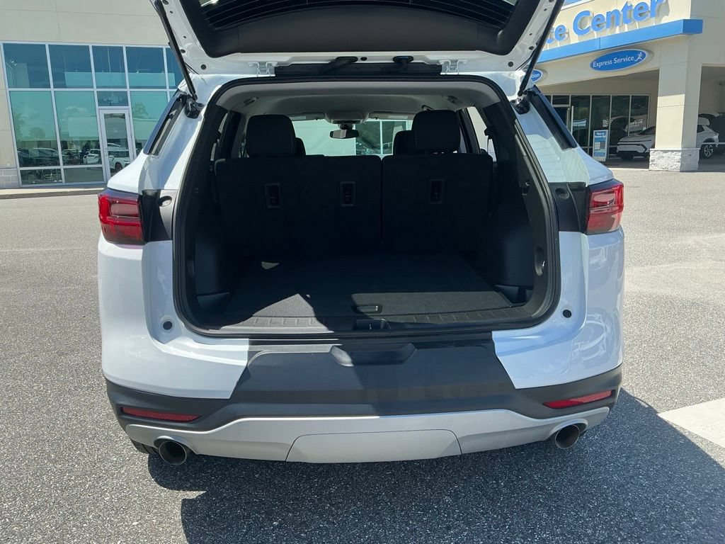Used 2025 Chevrolet Blazer LT FWD image 17