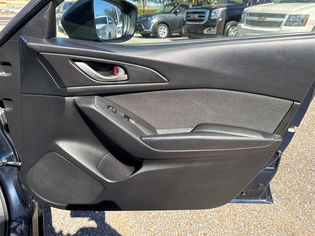 Used 2014 MAZDA MAZDA3 i SV image 17