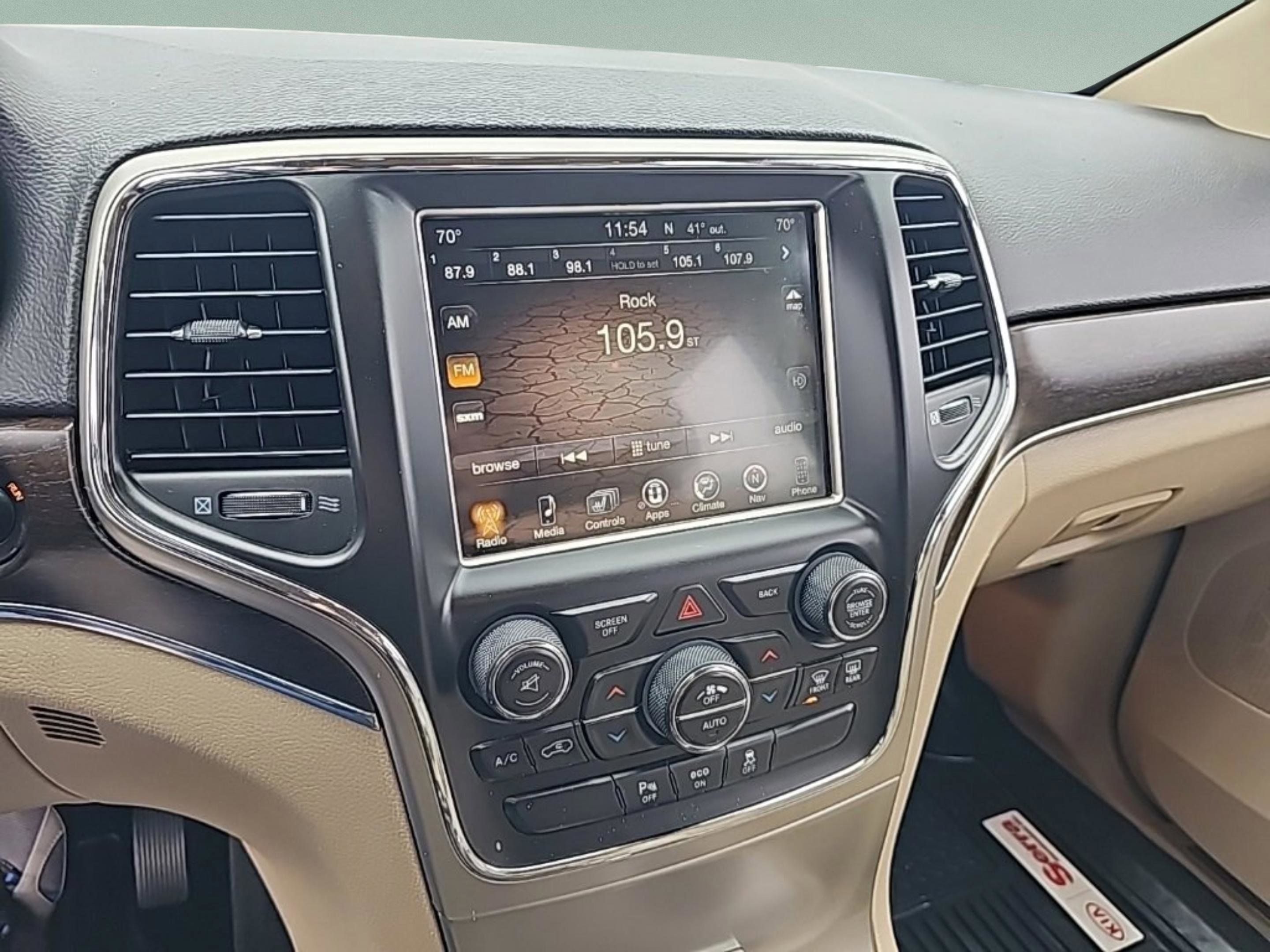 Used 2015 Jeep Grand Cherokee Limited image 24