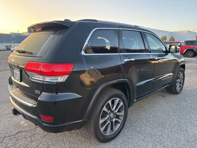 Used 2017 Jeep Grand Cherokee Overland image 5
