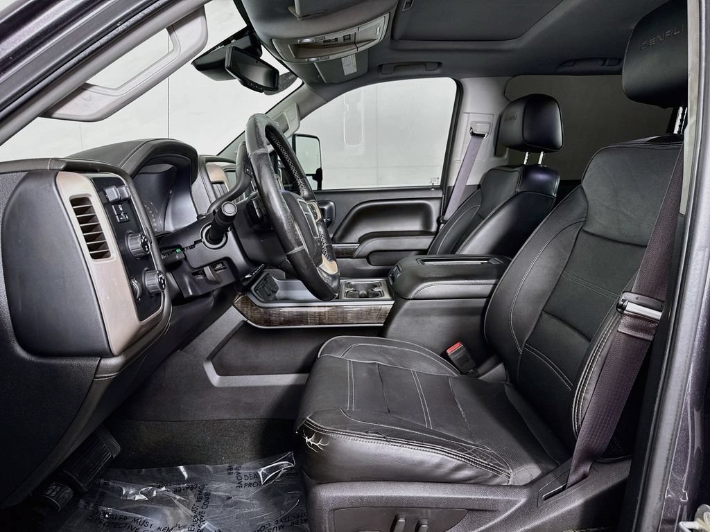 Used 2016 GMC Sierra 2500 Denali w/ Duramax Plus Package AWD/4WD image 26