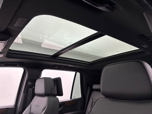 New 2026 GMC Yukon Denali w/ Denali Reserve Package image 5