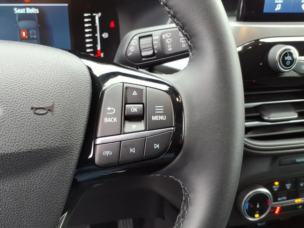 Certified 2023 Ford Escape Active AWD/4WD image 18