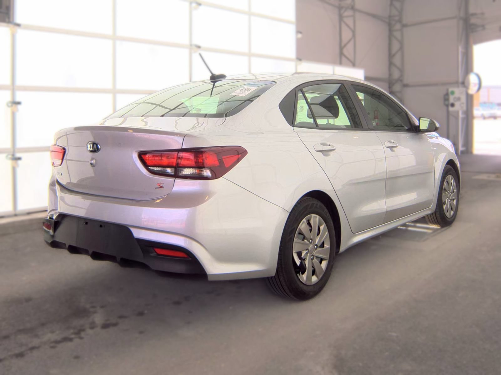 Used 2020 Kia Rio S FWD image 4