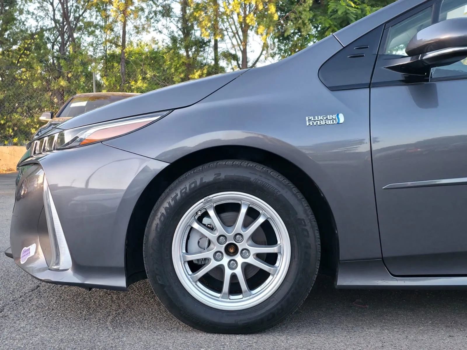 Used 2018 Toyota Prius Prime Premium image 9