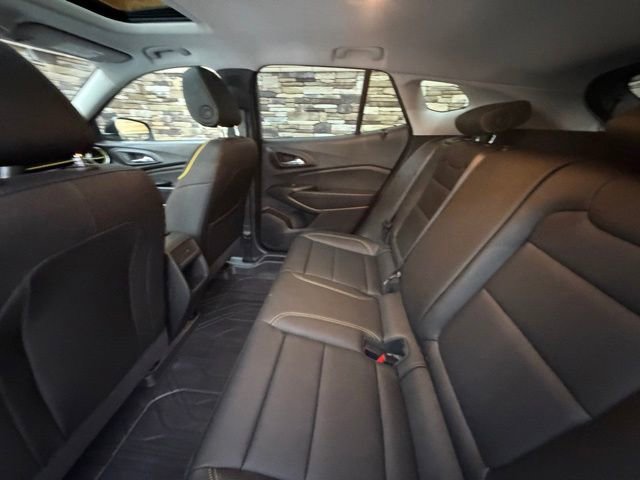 Used 2025 Chevrolet Trax ACTIV w/ Sunroof Package FWD image 27