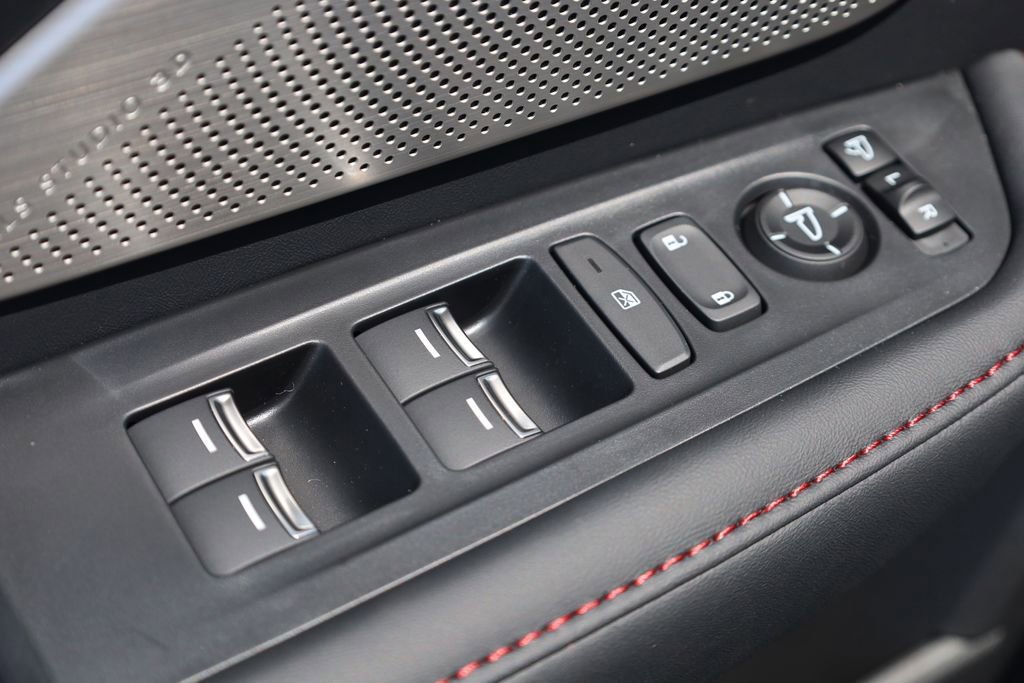 New 2025 Acura RDX A-Spec image 11