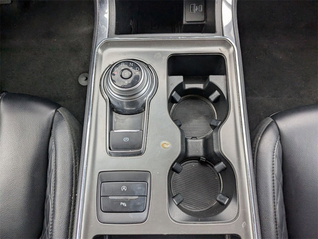 Used 2024 Ford Edge Titanium image 25