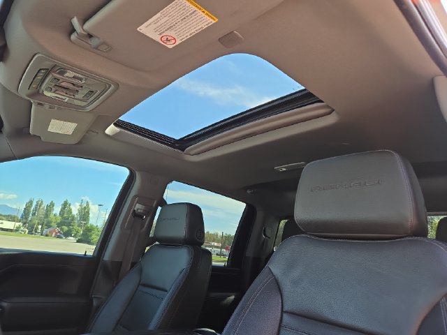 Used 2023 GMC Sierra 3500 Denali w/ Denali Ultimate Package AWD/4WD image 30