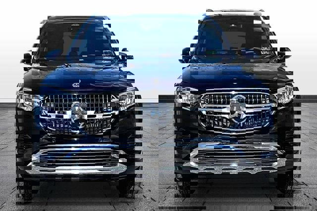 Certified 2026 Mercedes-Benz GLC 300 4MATIC image 2