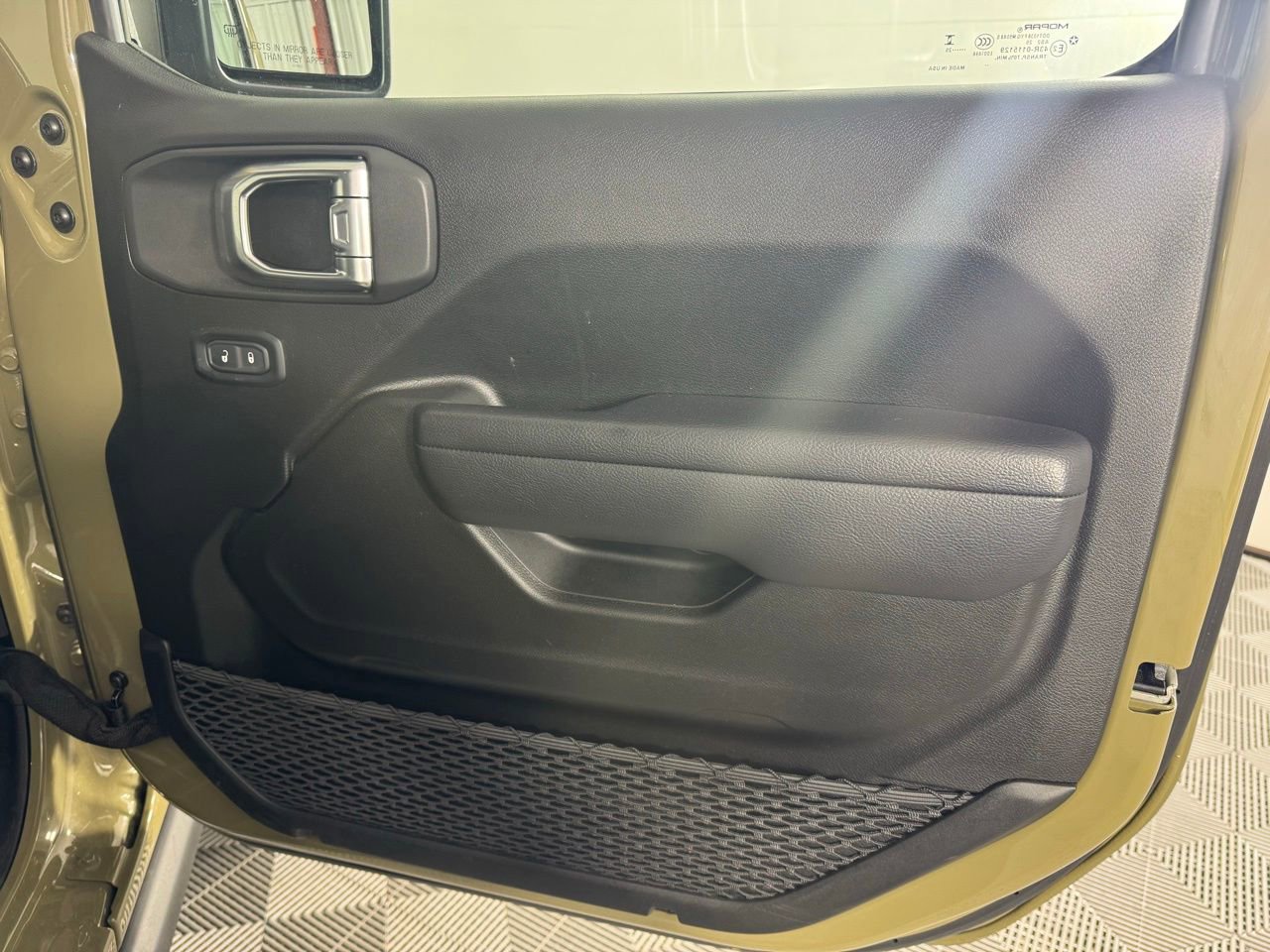 Used 2025 Jeep Wrangler Unlimited Rubicon image 30