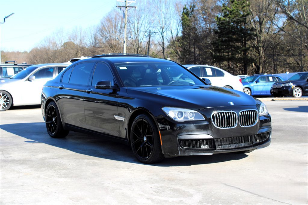 Used 2013 BMW 740Li image 9