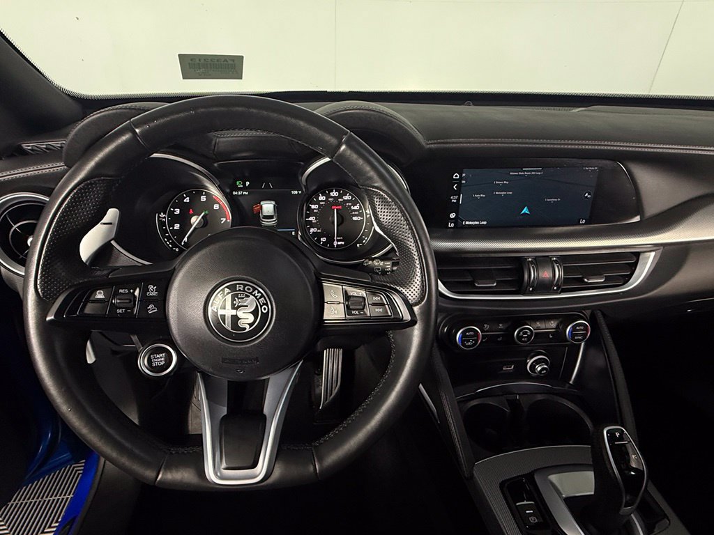 Used 2023 Alfa Romeo Stelvio Veloce AWD/4WD image 15