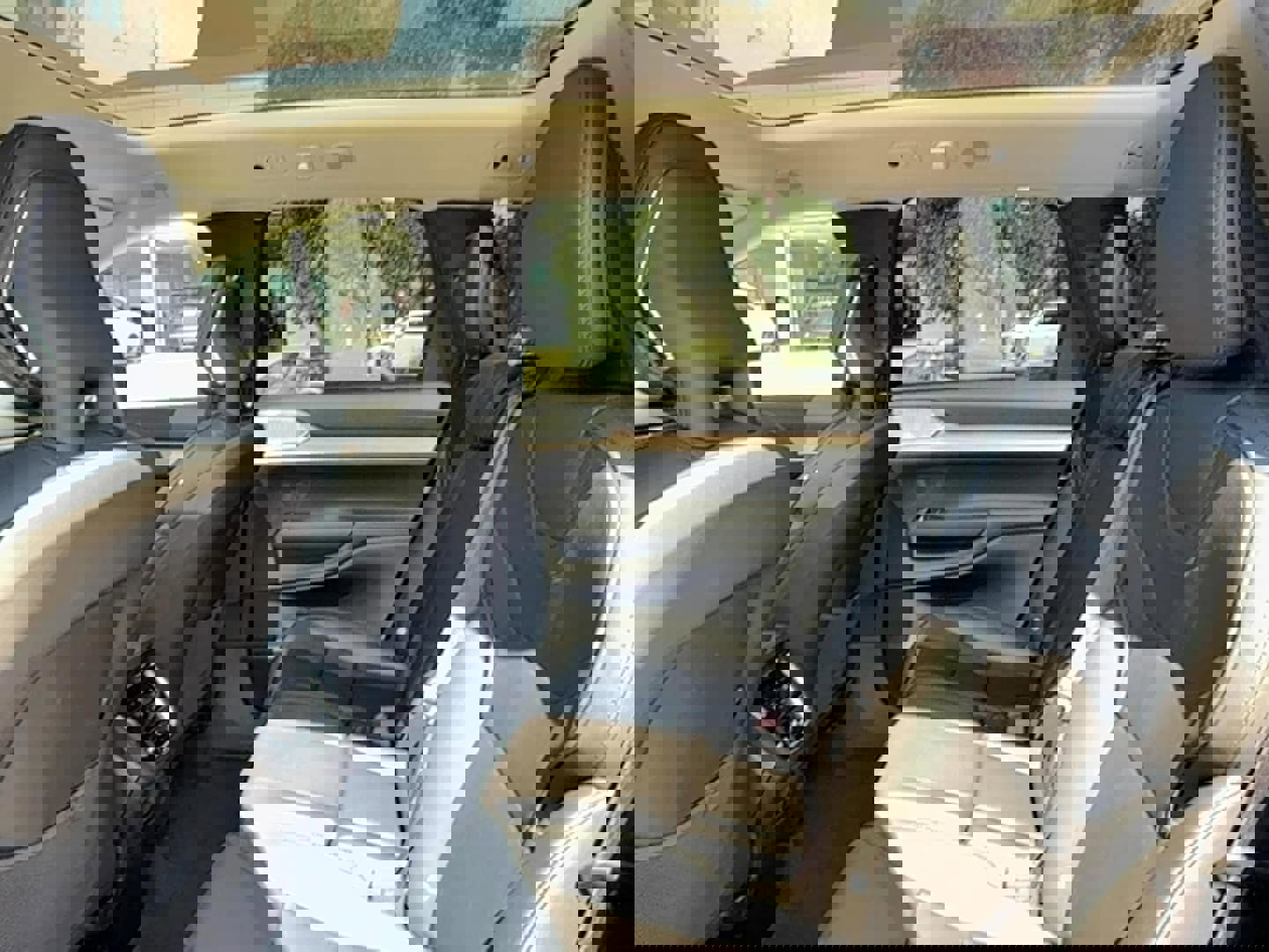 Certified 2025 Volvo EX90 Ultra image 15