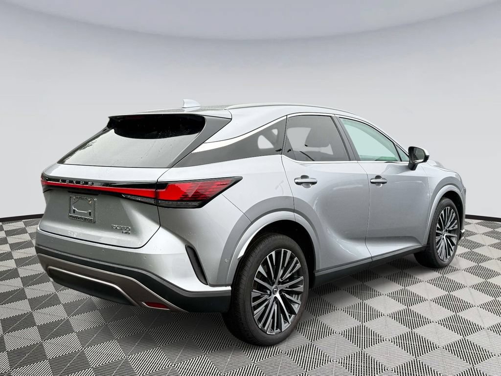 Used 2023 Lexus RX 350 AWD image 2
