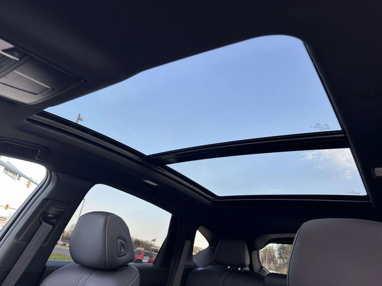 Certified 2025 Acura RDX SH-AWD image 16