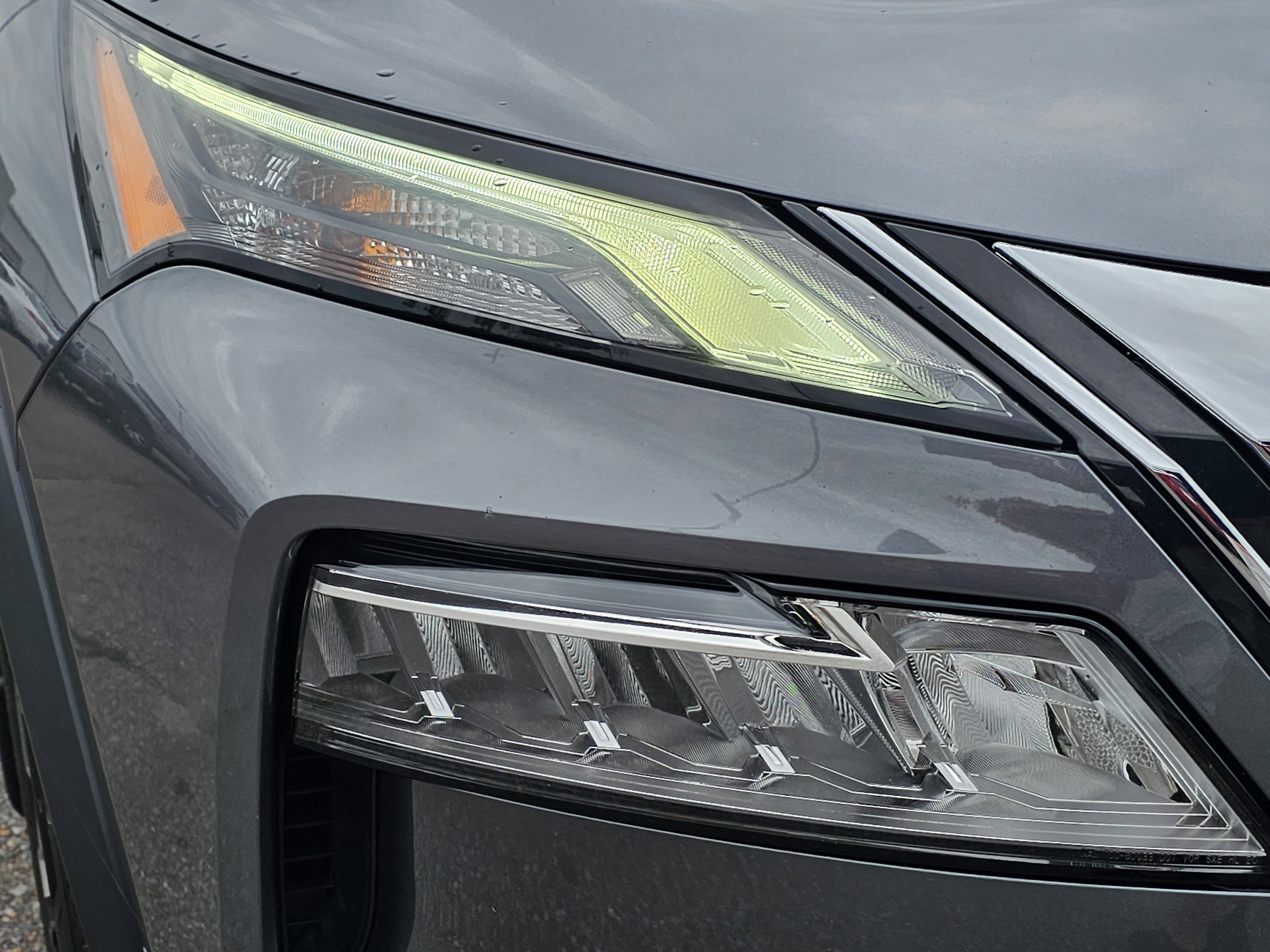 Used 2023 Nissan Rogue SL w/ SL Premium Package image 4