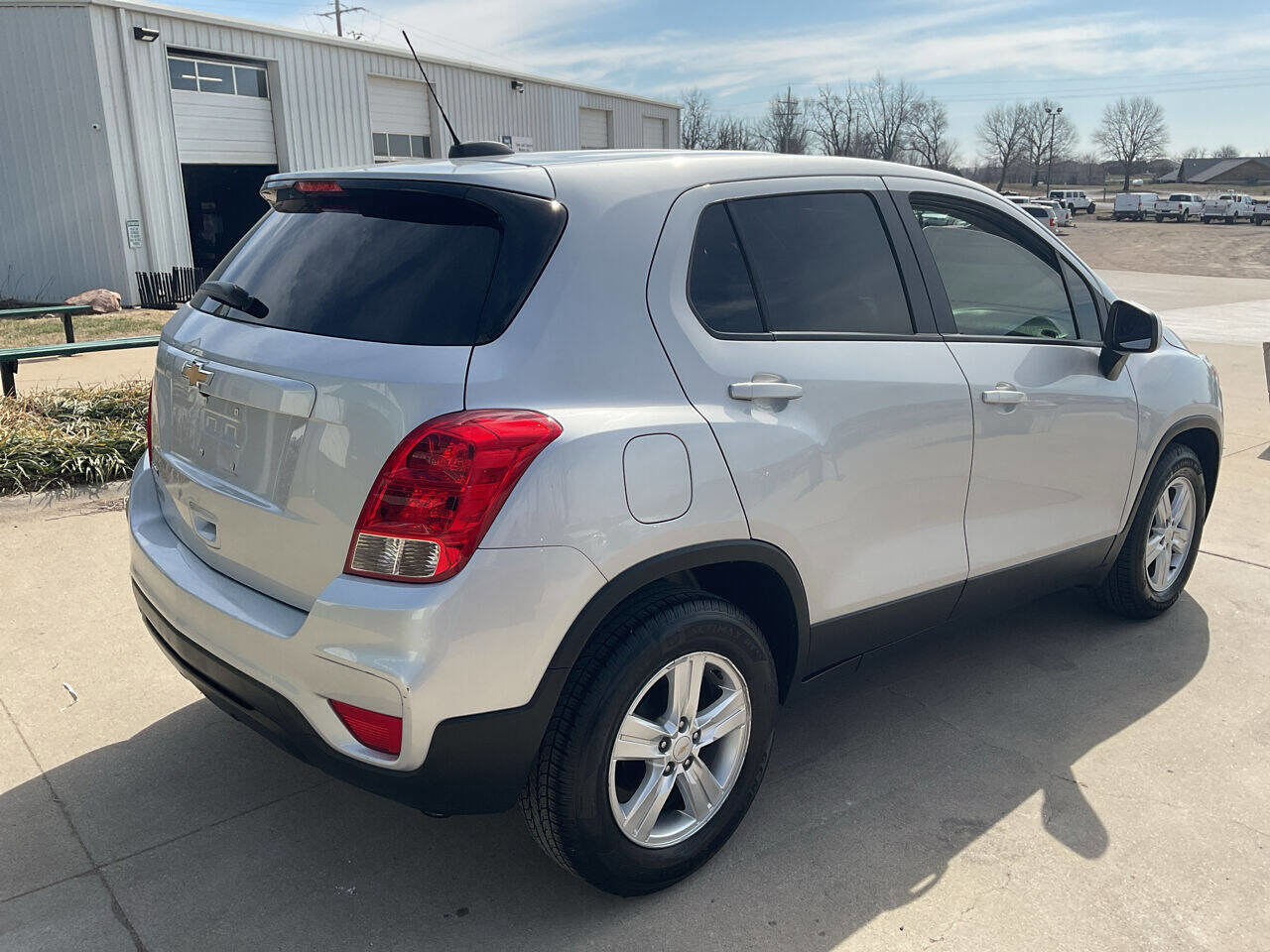 Used 2021 Chevrolet Trax LS w/ Tint and Cruise Package image 9