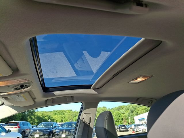 Used 2013 Toyota Prius Four w/ Deluxe Solar Roof Pkg FWD image 14