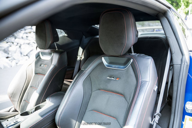 Used 2021 Chevrolet Camaro ZL1 RWD image 38