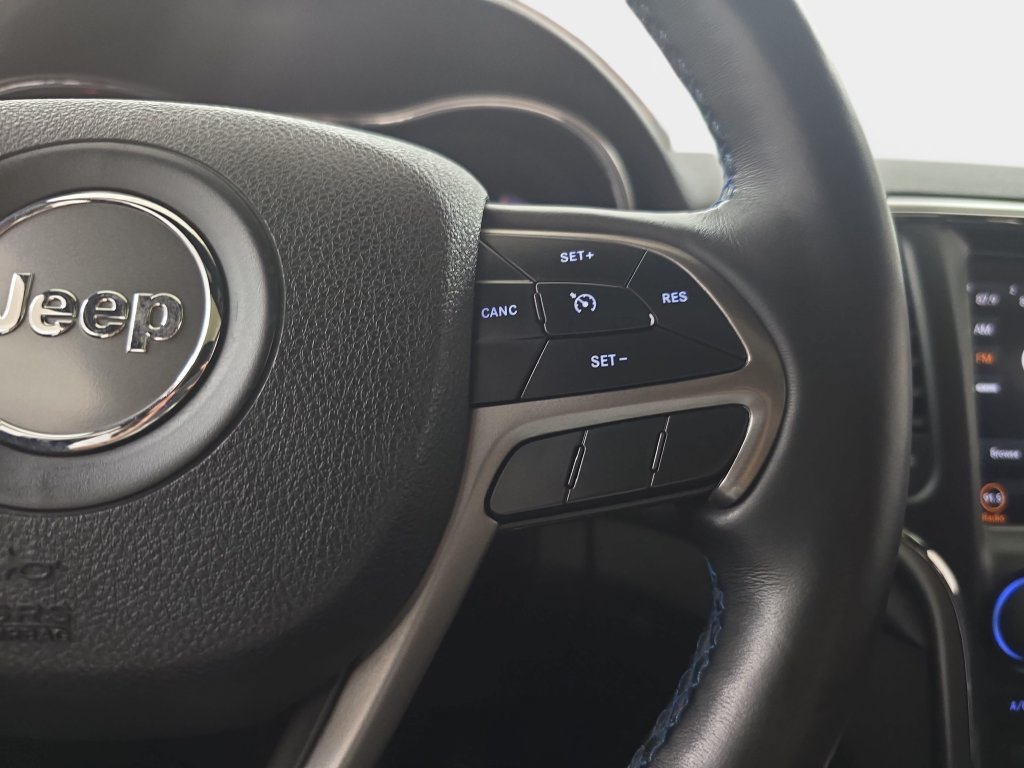 Used 2018 Jeep Grand Cherokee Laredo AWD/4WD image 20