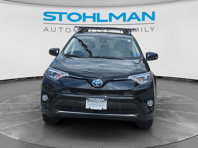 Used 2018 Toyota RAV4 Limited AWD/4WD image 2