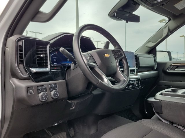 Certified 2024 Chevrolet Silverado 1500 LT w/ Z71 Off-Road Package AWD/4WD image 16