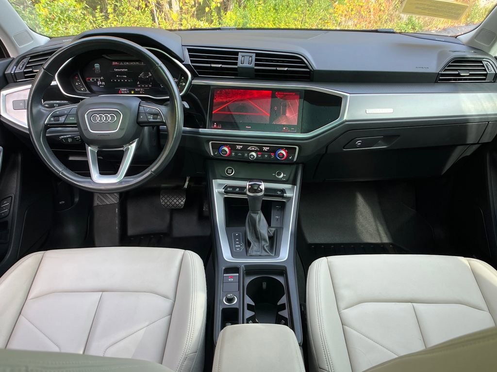 Used 2022 Audi Q3 2.0T Premium Plus w/ Premium Plus Package image 13