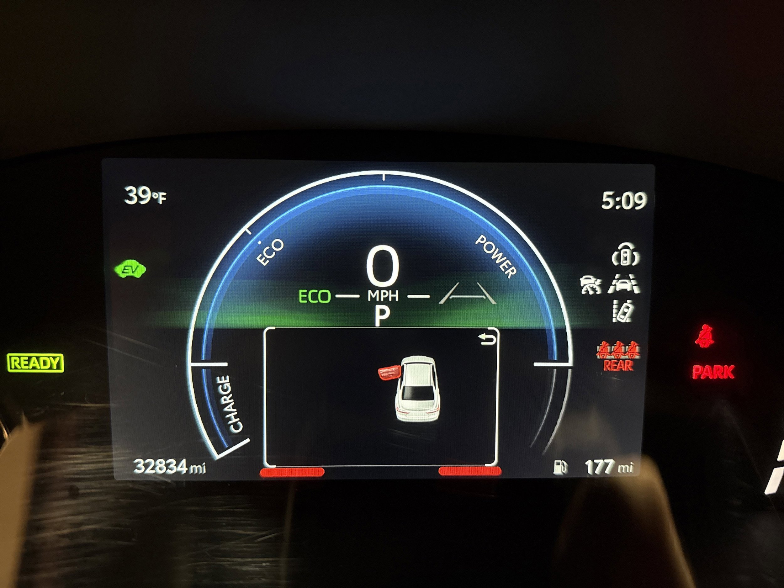 Used 2025 Toyota Camry SE w/ Convenience Package AWD/4WD image 5
