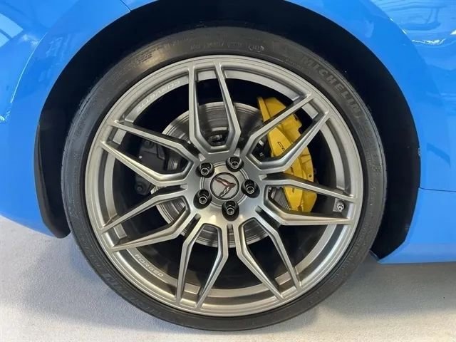 Used 2025 Chevrolet Corvette Z06 RWD image 60