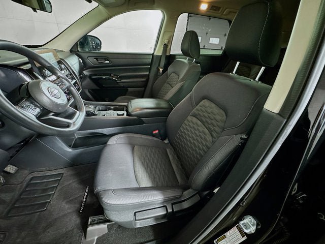 Used 2022 Nissan Pathfinder S AWD/4WD image 17