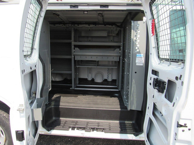 Used 2016 Chevrolet Express 2500 RWD image 14