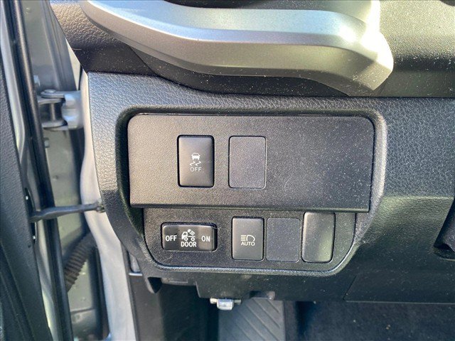 Used 2021 Toyota Tacoma SR5 w/ Blackout Package (TMS) RWD image 11
