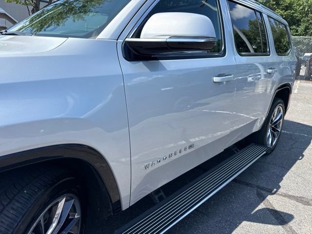 Used 2022 Jeep Wagoneer Series III w/ Premium Group I AWD/4WD image 4