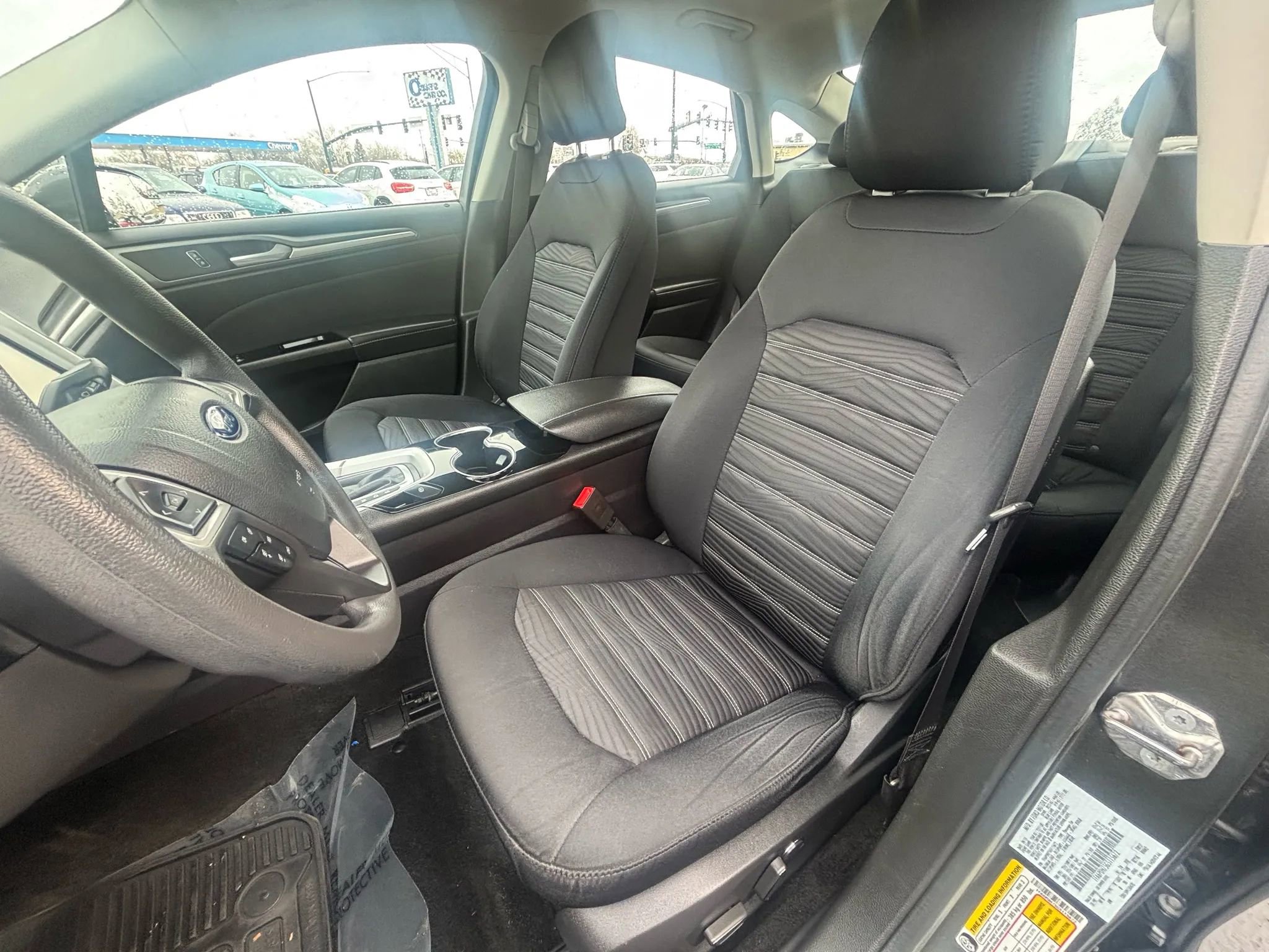 Used 2016 Ford Fusion SE image 9