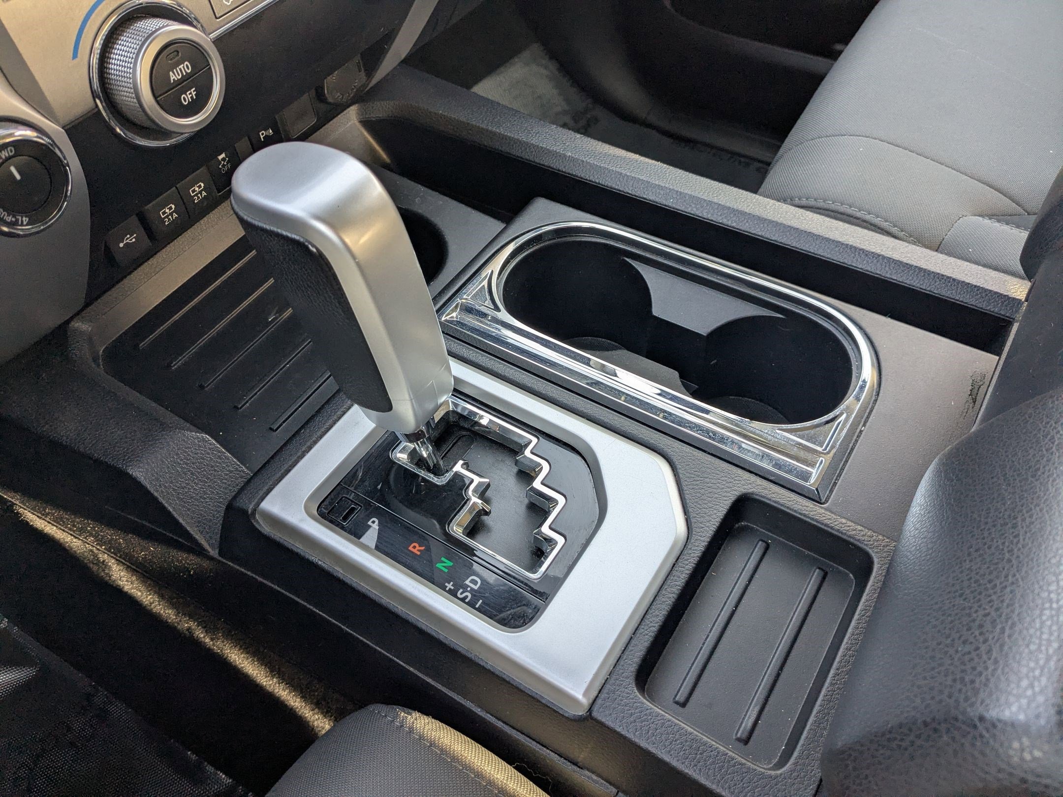 Used 2020 Toyota Tundra SR5 w/ TRD Off-Road Plus Package image 28