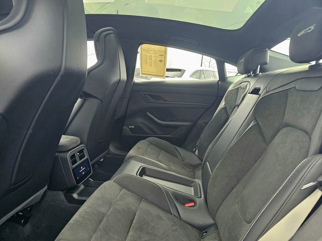 Used 2022 Porsche Taycan GTS image 24