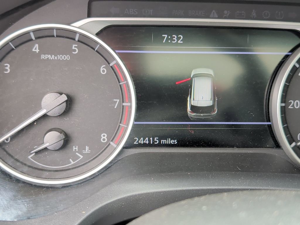 Used 2023 Nissan Rogue SL w/ SL Premium Package image 6